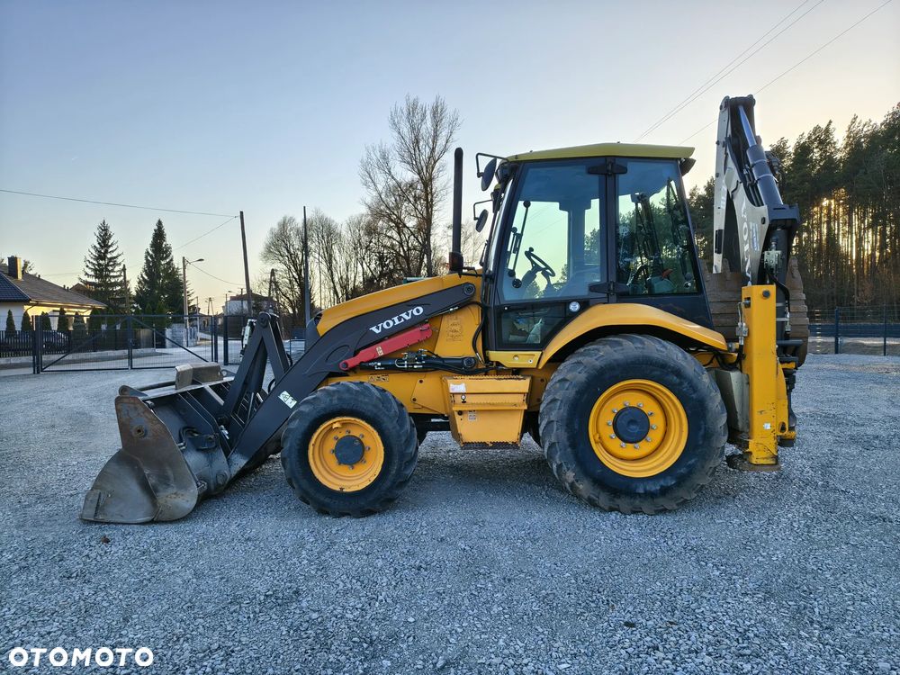 Volvo BL71  Koparko-ładowarka - 6