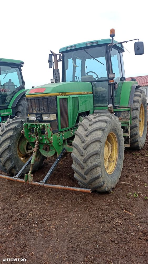 John Deere 7700 - 3