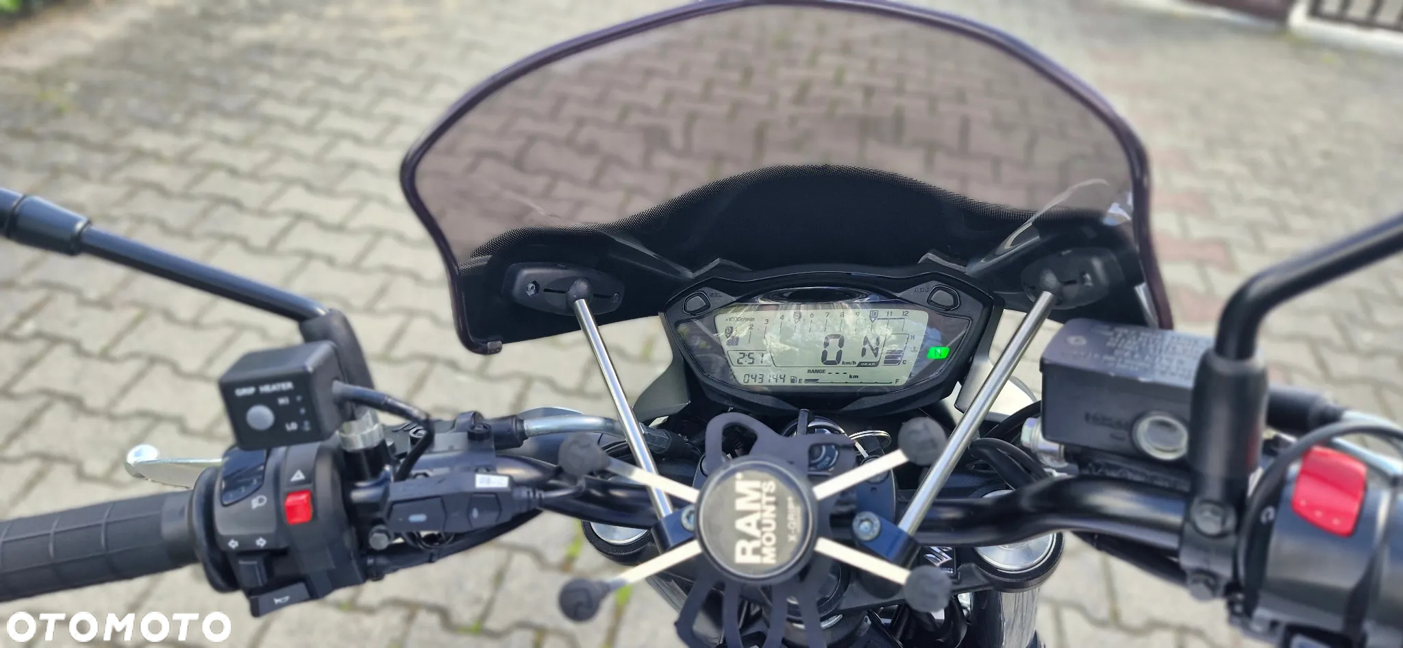 Suzuki SV - 5