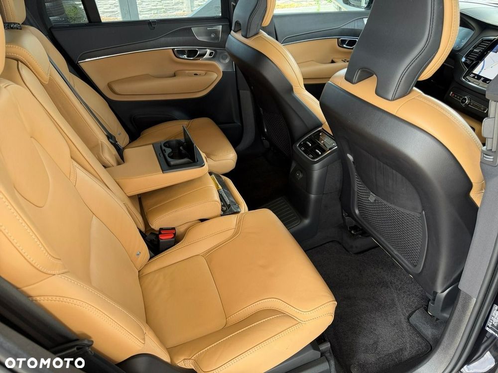 Volvo XC 90 - 29