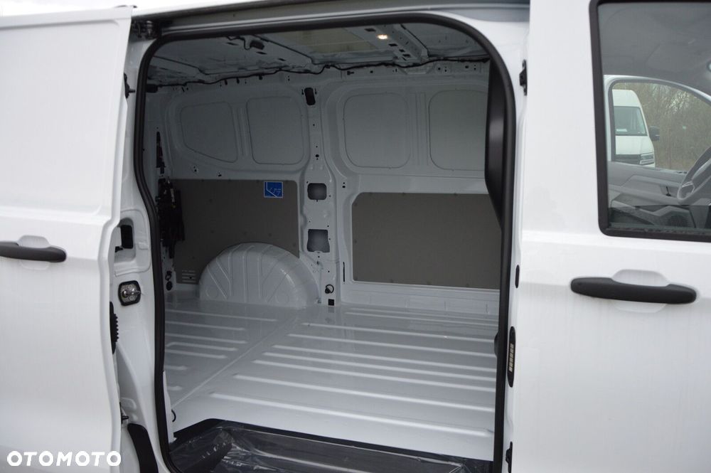 Volkswagen Transporter NOWY TRANSPORTER 3.100 Furgon 2.0 TDI 110 kW 6-G - 13