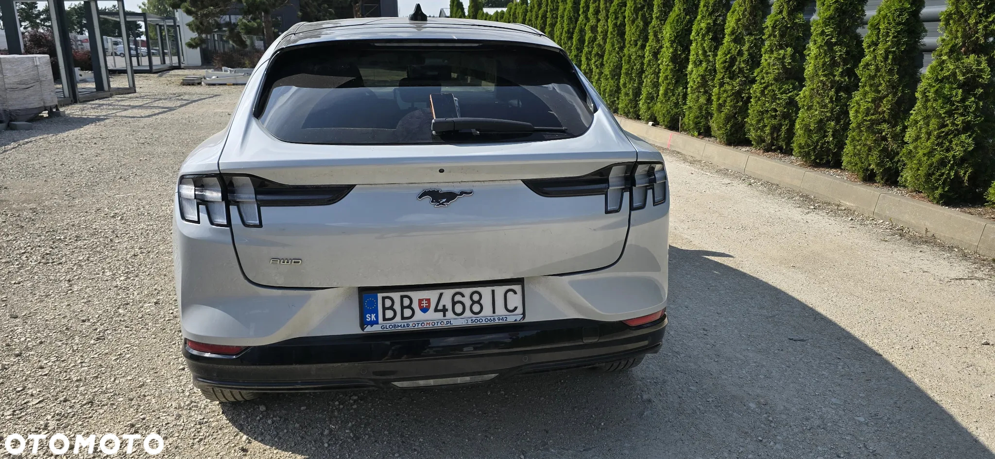 Ford Mustang Mach-E 88 kWh AWD Premium - 5