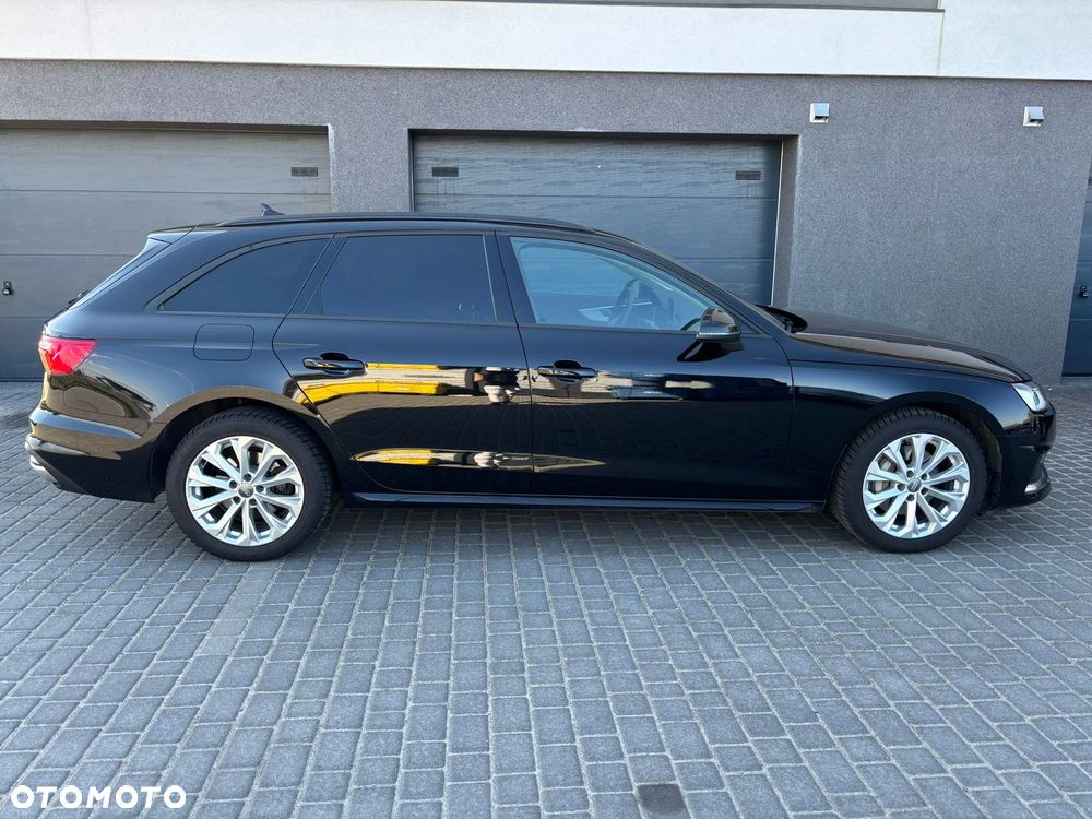 Audi A4 Avant 40 TDI S tronic - 3