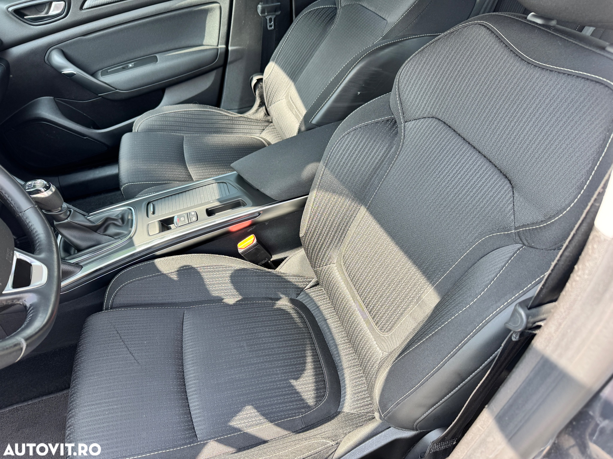 Renault Megane Blue dCi 116 Intens - 11