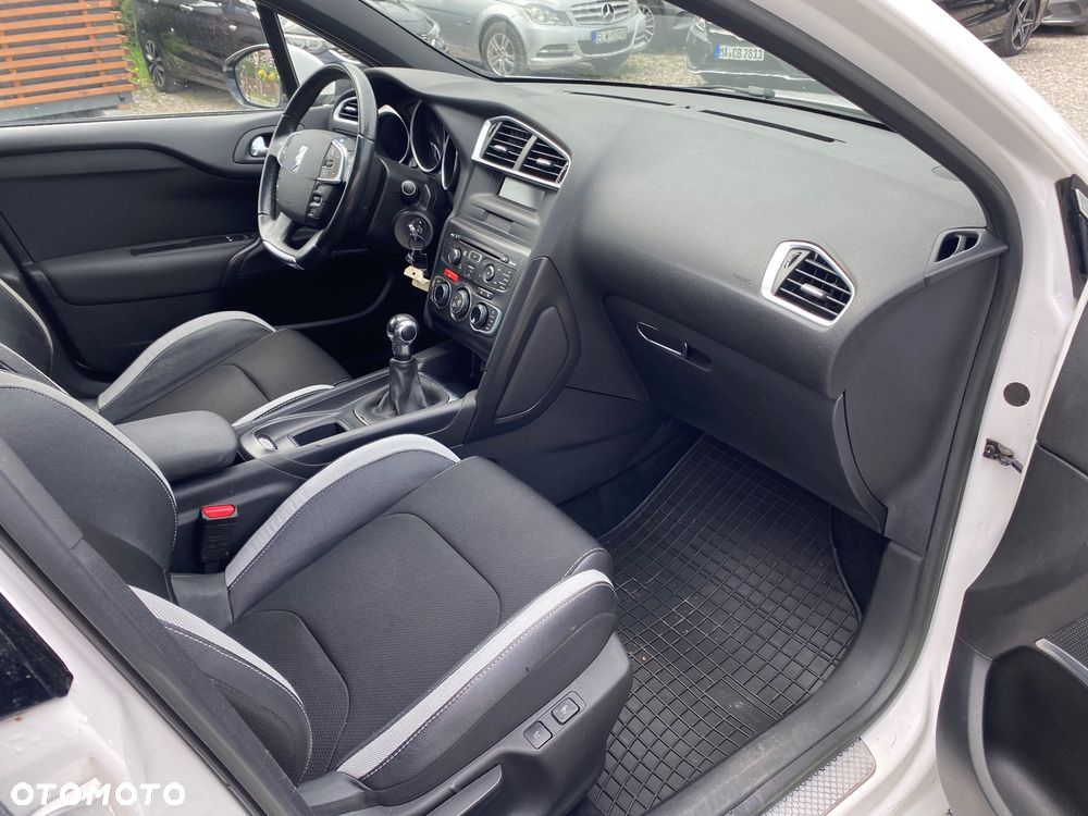 Citroën DS4 VTi 120 SoChic - 27