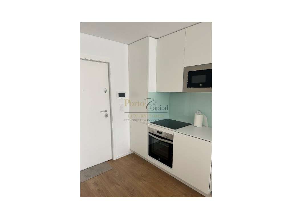 EXCELENTE APARTAMENTO 1, MOBILADO E COM UM LUGAR DE GARAGEM, JUNTO ... - Grande imagem: 5/20