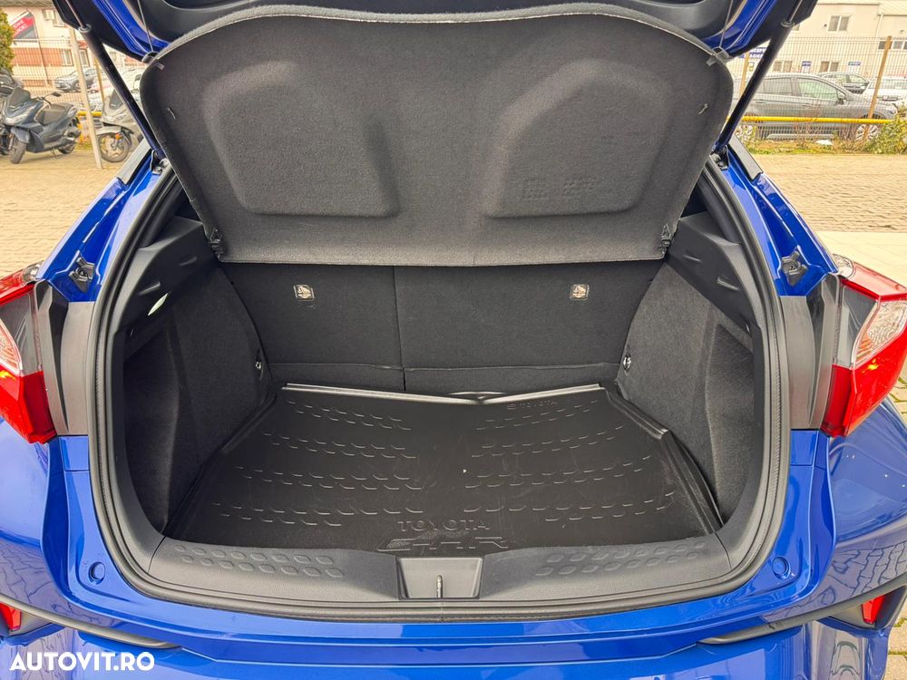 Toyota C-HR 1.8 HSD 122 CP 4x2 CVT Style - 16