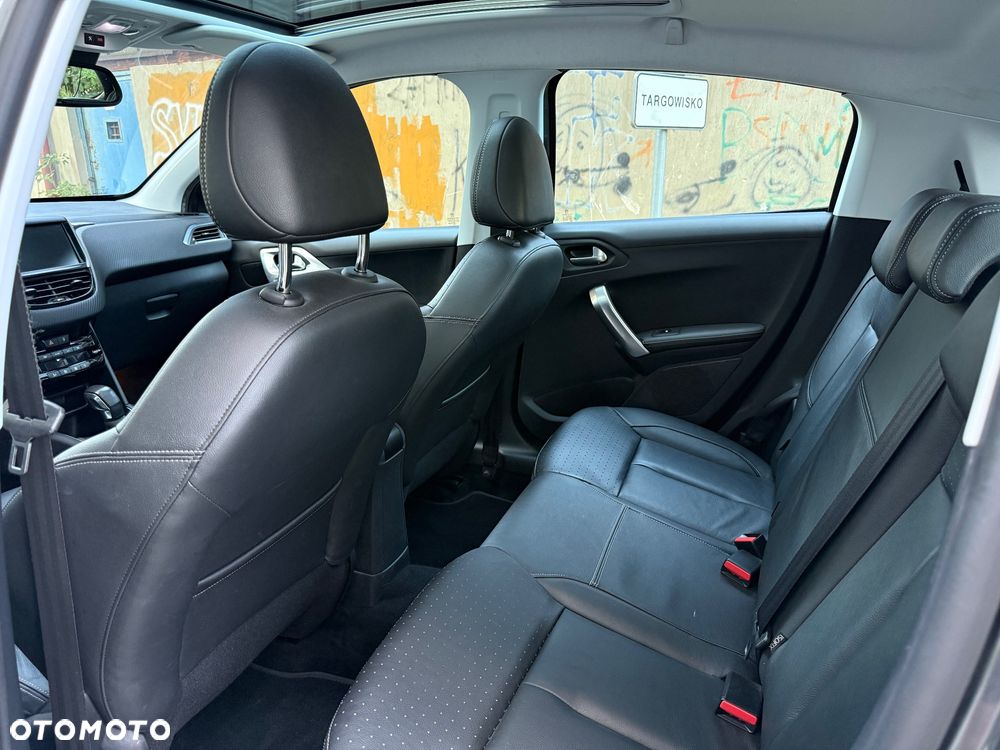 Peugeot 208 PureTech 110 Stop & Start Active - 13