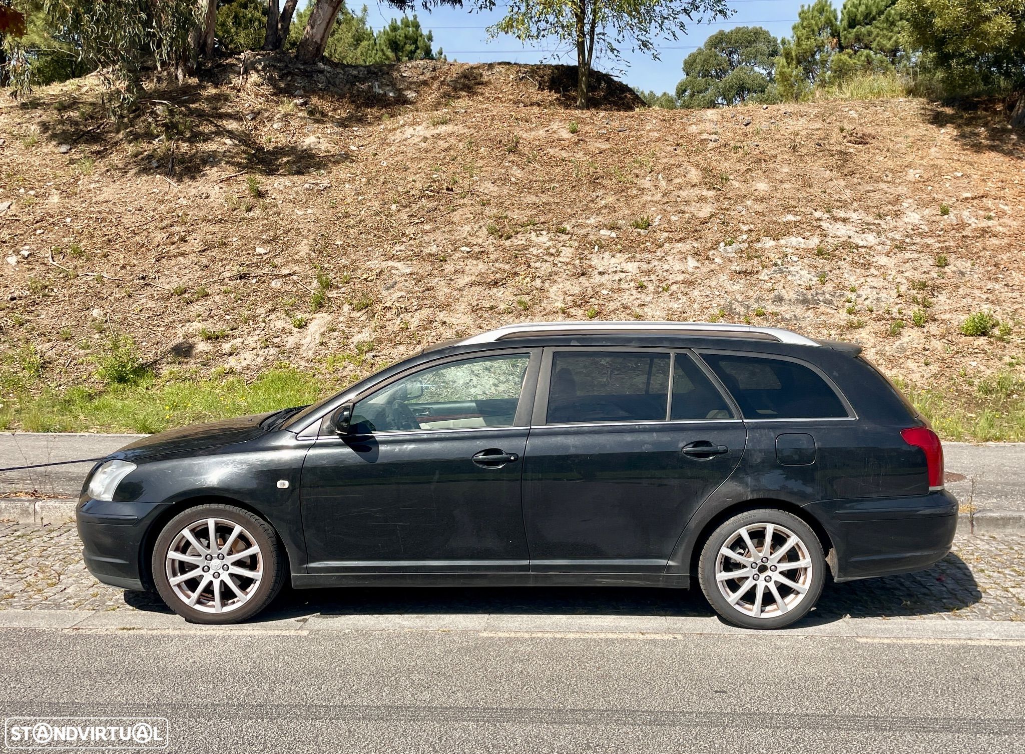 Toyota Avensis SW 2.0 D-4D Sol - 1