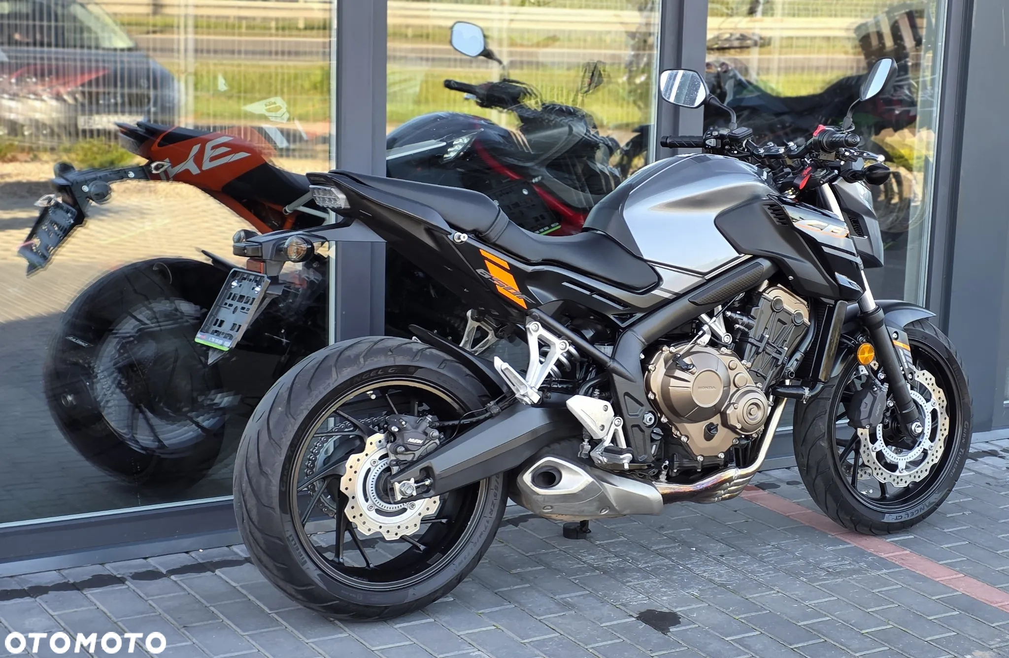 Honda CB - 3