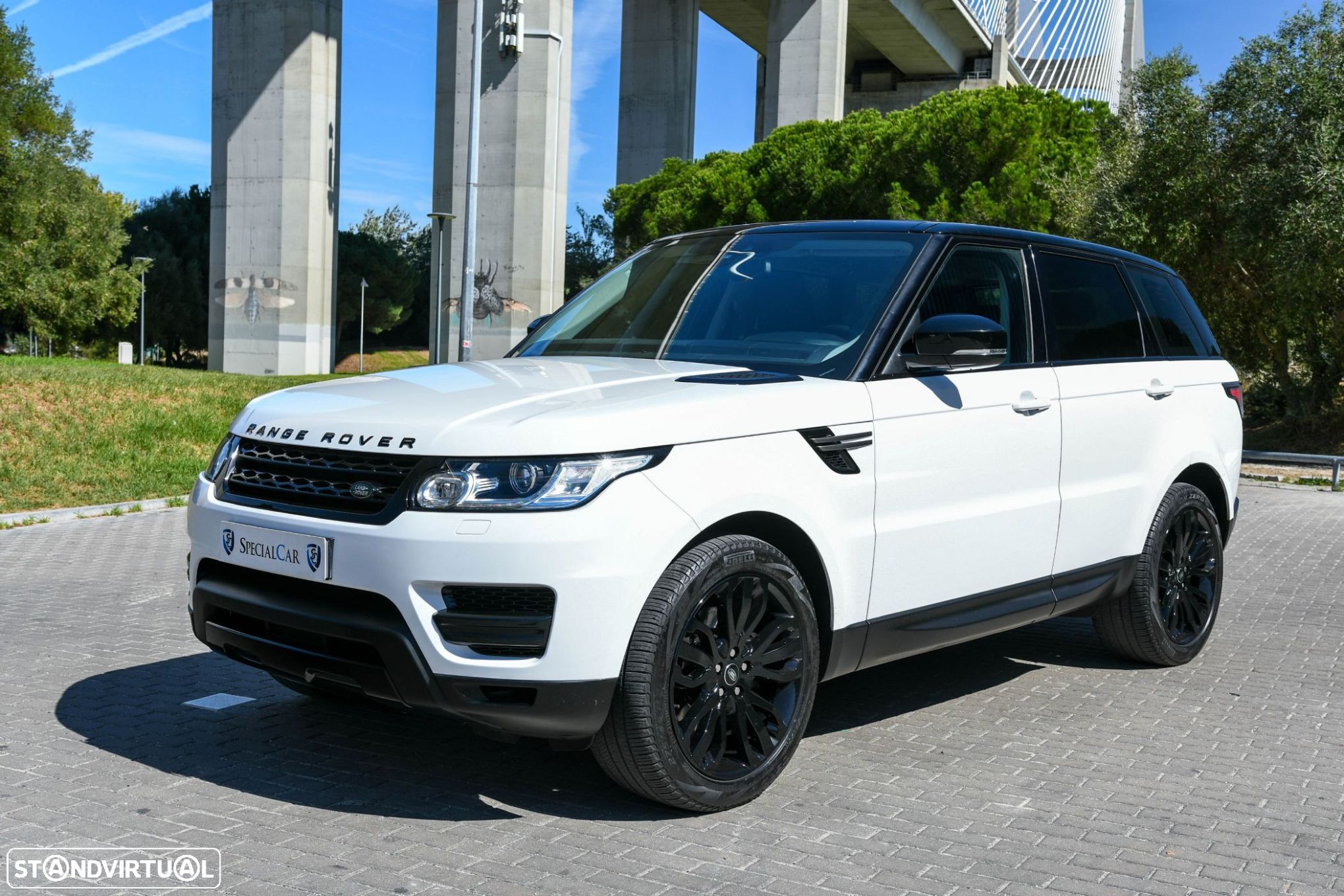 Land Rover Range Rover Sport 2.0 SD4 S - 1