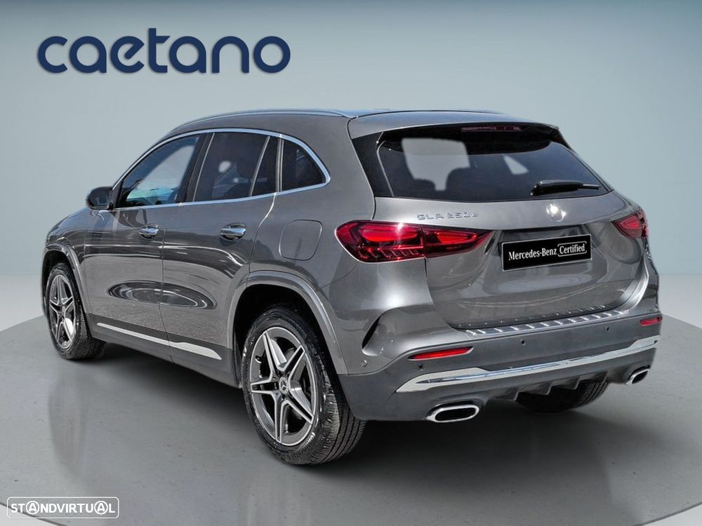 Mercedes-Benz GLA 250 e AMG Line - 5