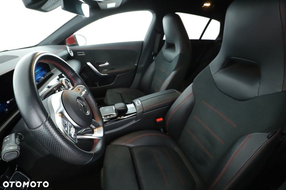 Mercedes-Benz CLA - 17