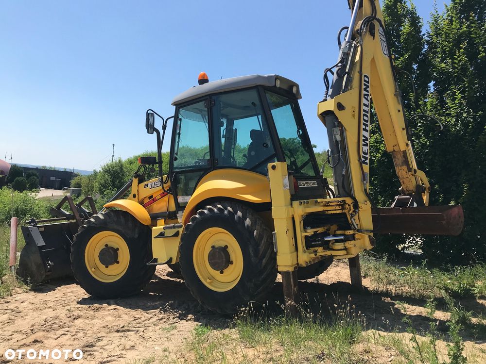 New Holland LB 115B - 3