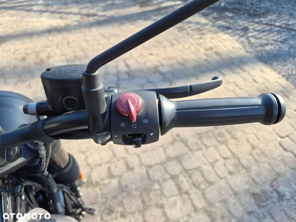 Royal Enfield HNTR - 14