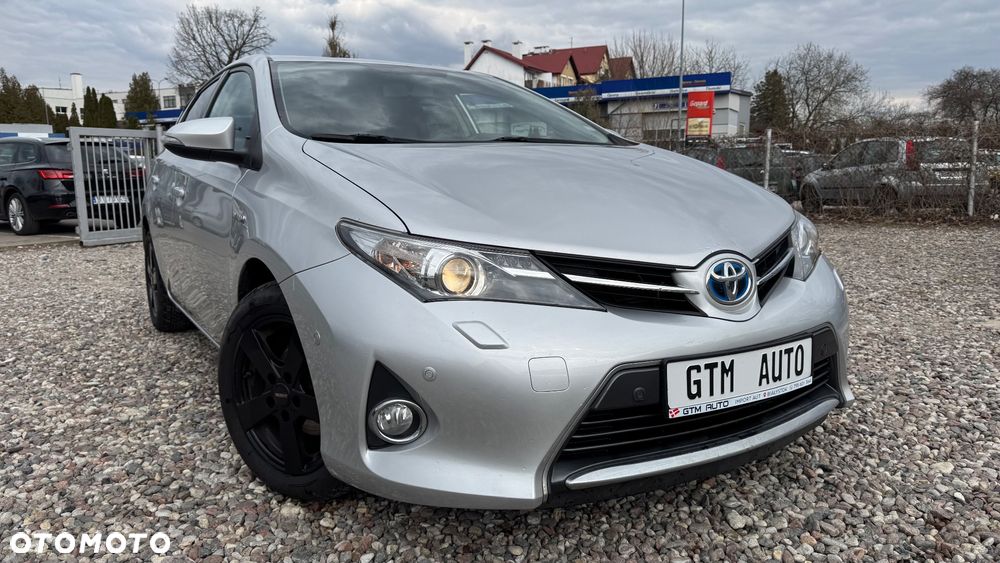 Toyota Auris Hybrid 135 Premium - 24
