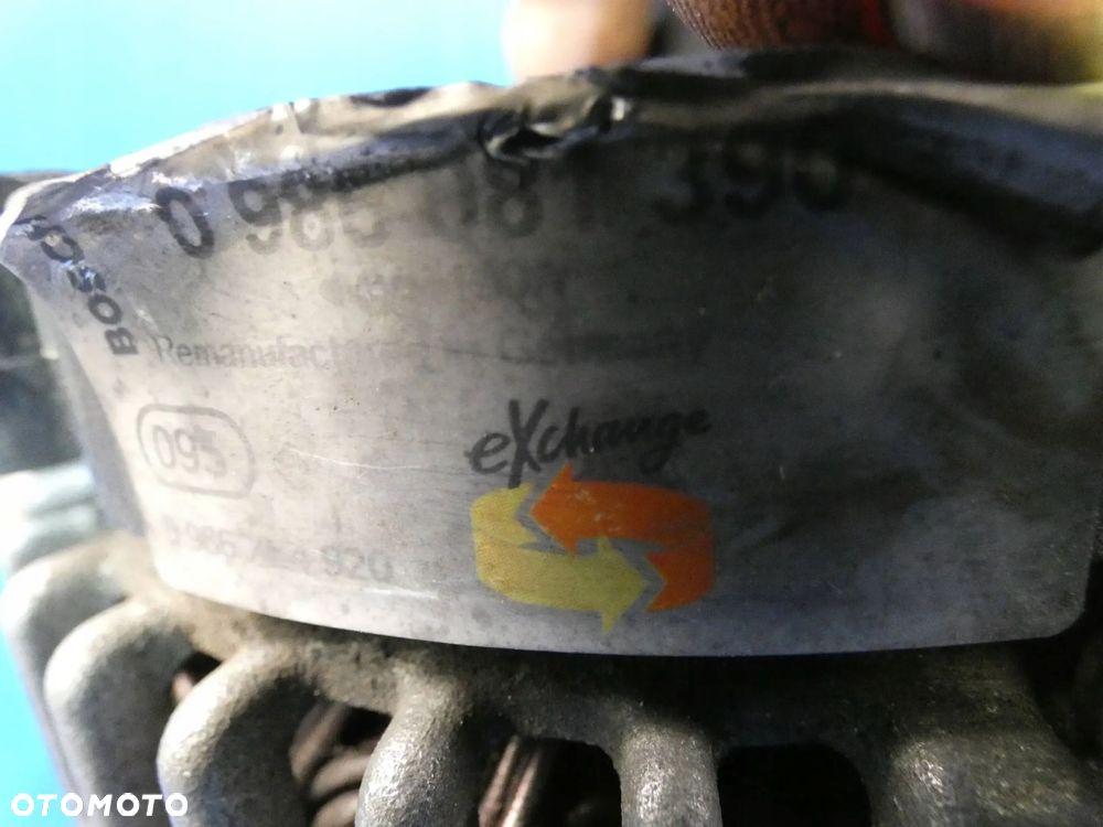 Volvo V70 III S80 II 2.0 D ALTERNATOR - 3