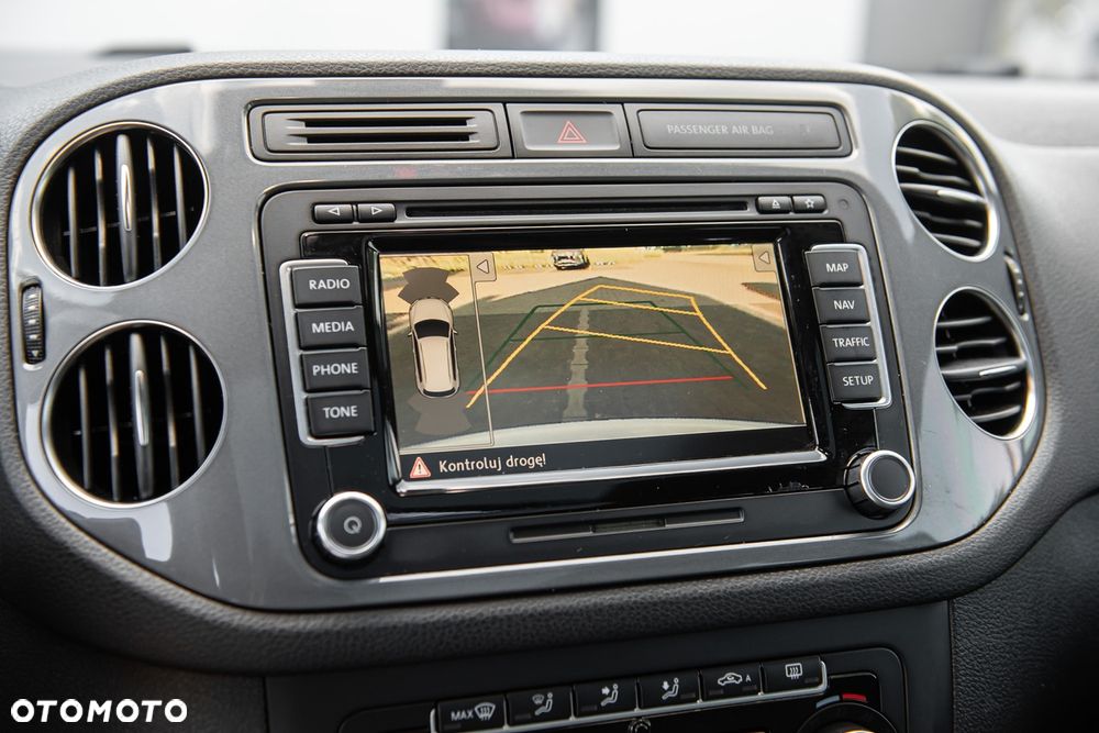 Volkswagen Tiguan 2.0 TDI 4Mot R-Style DSG - 23