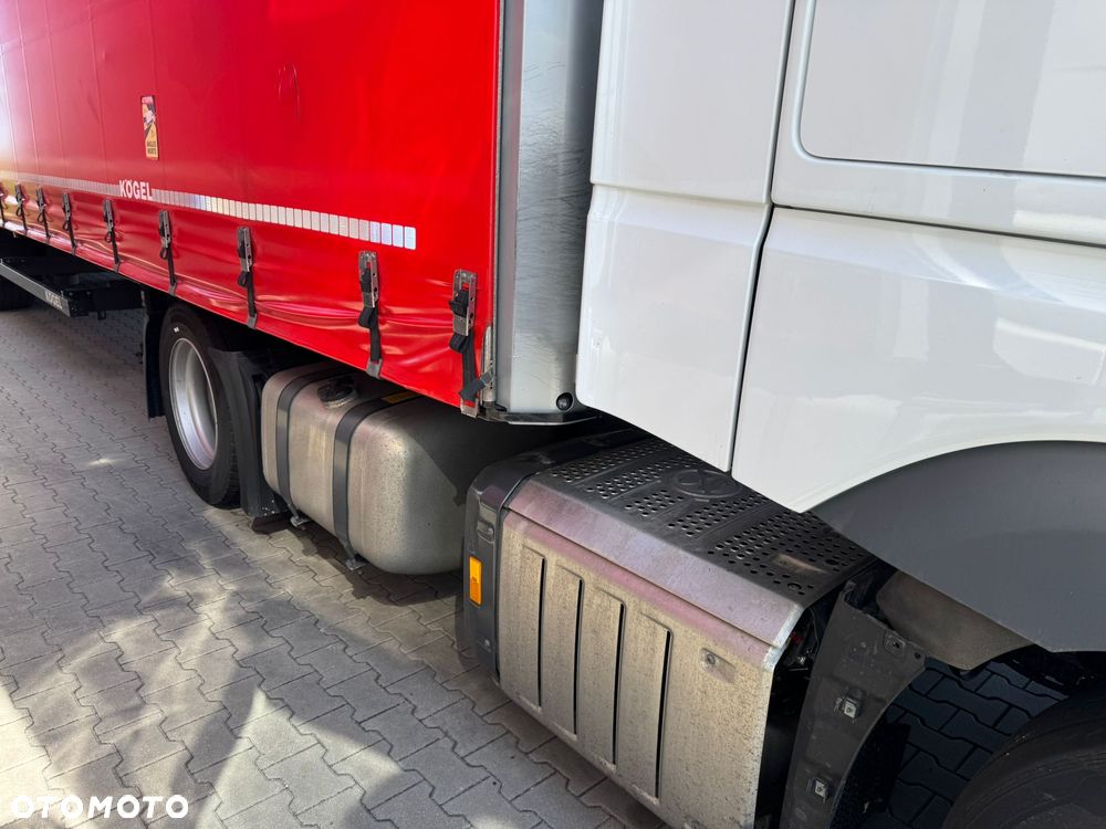 Mercedes-Benz ACTROS - 3
