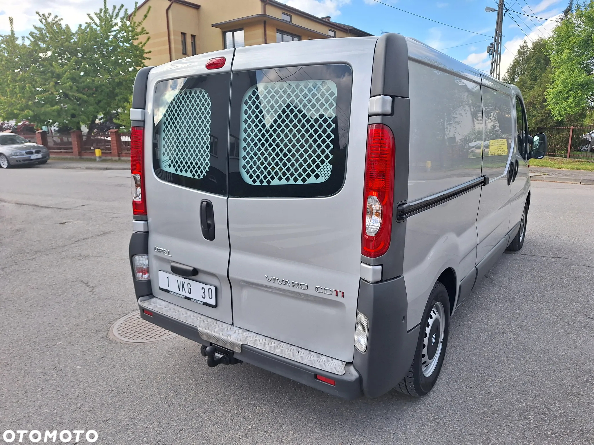 Opel Vivaro - 10