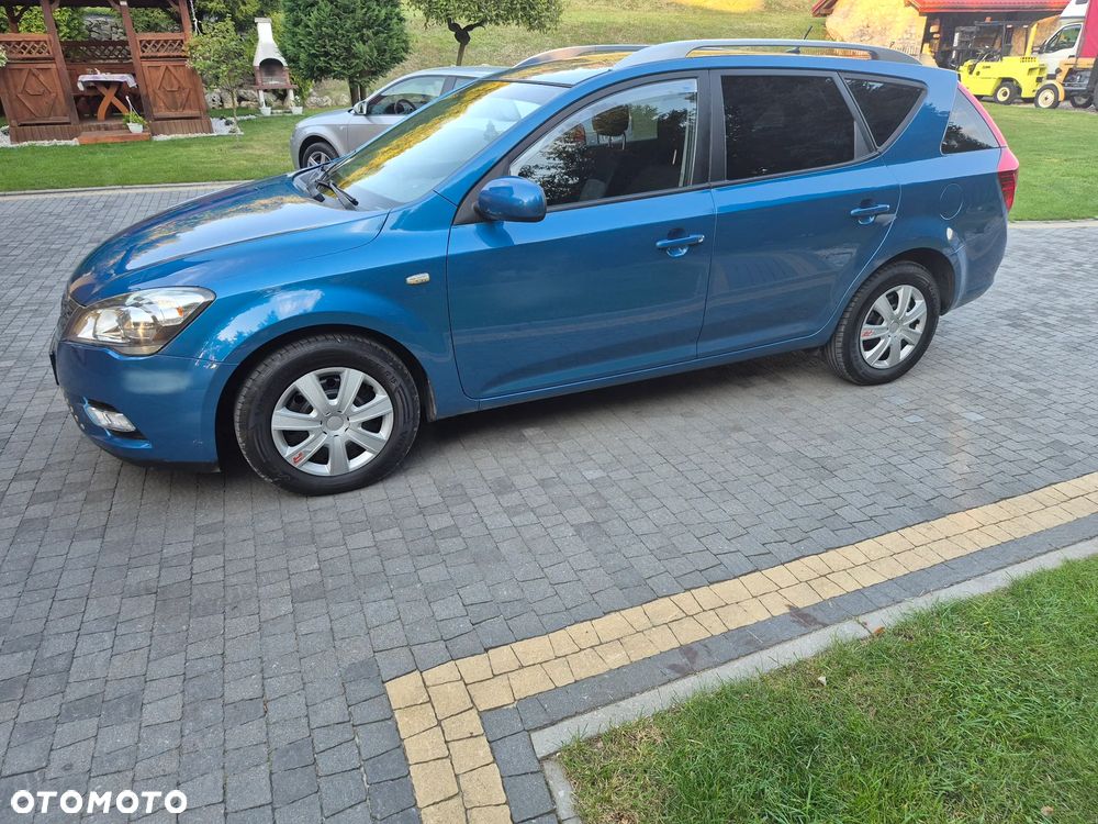 Kia Ceed - 5