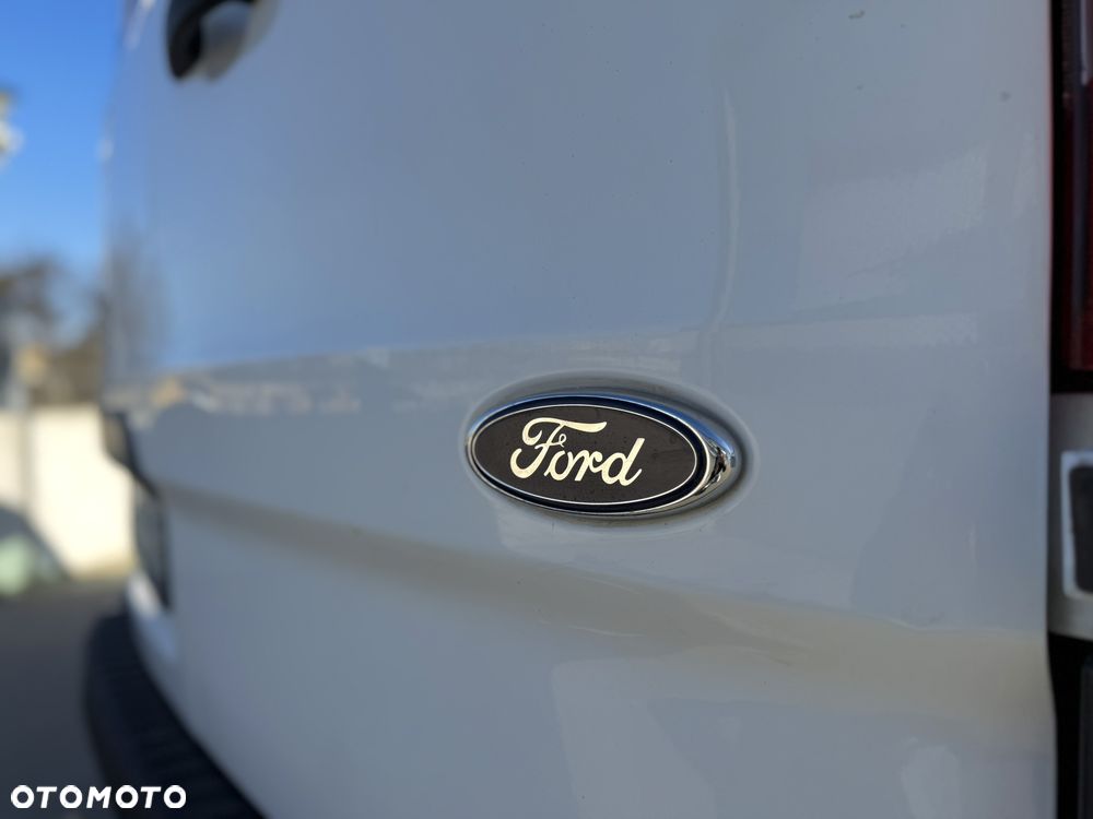 Ford Transit Custsom - 9