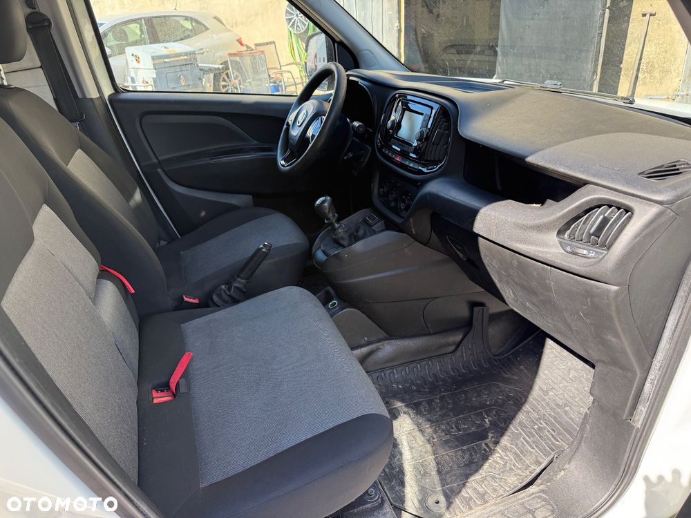 Fiat Doblo - 12