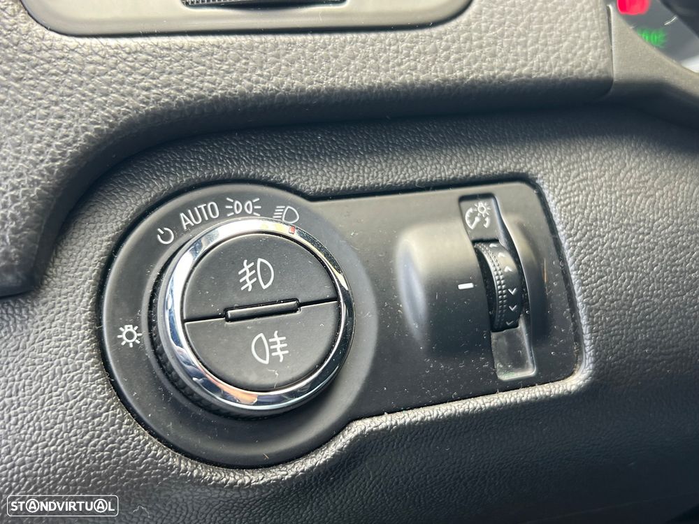 Opel Insignia 2.0 CDTI Cosmo S/S - 32