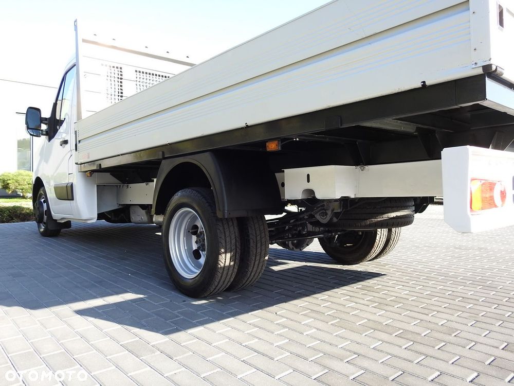 Renault MASTER SKRZYNIA TEMPOMAT KLIMATYZACJA LEDY BLIŹNIACZE KOŁA  130KM - 15