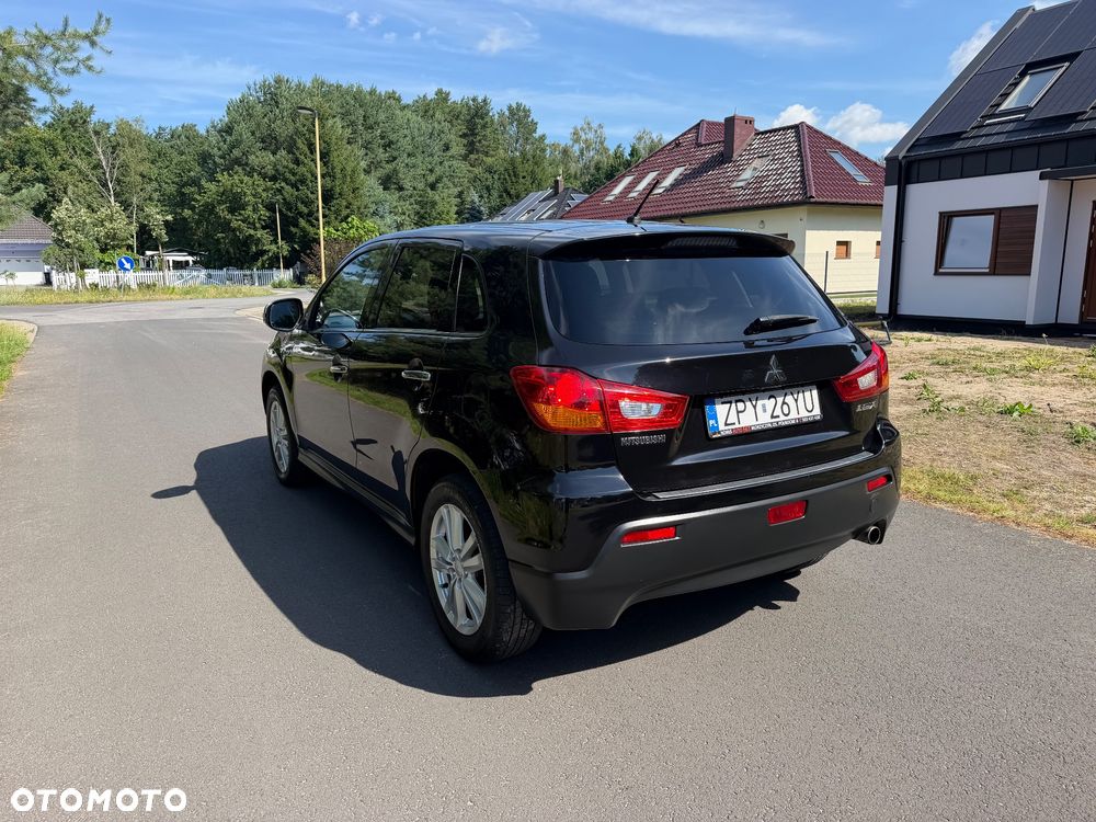 Mitsubishi ASX - 9