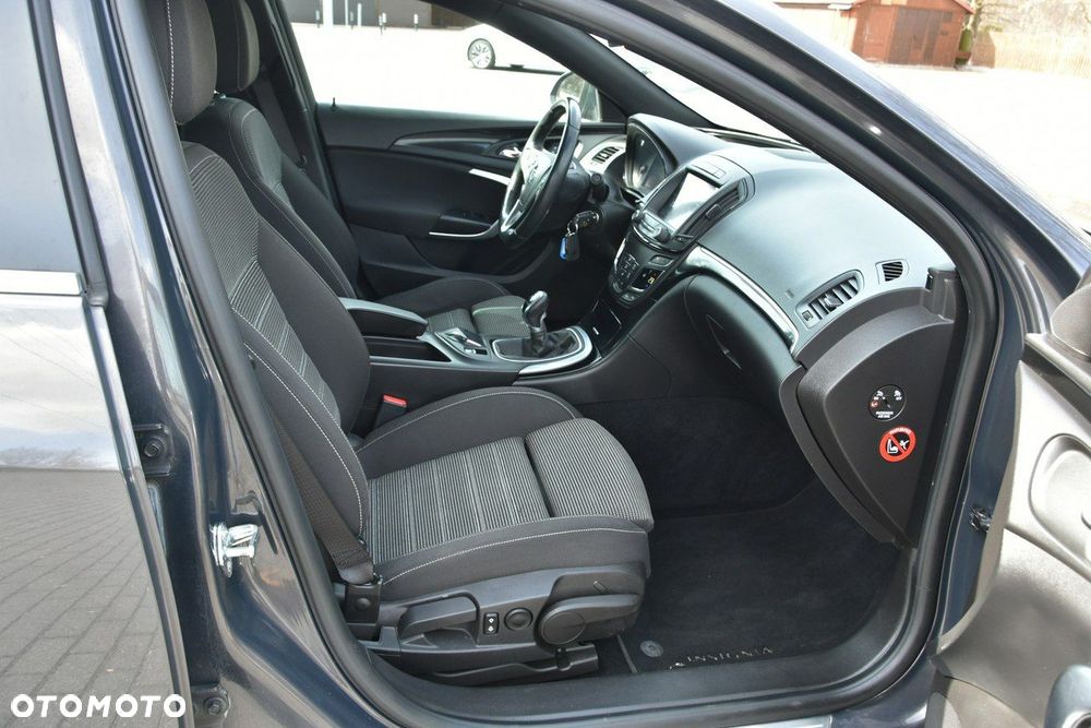 Opel Insignia 2.0 T Active 4x4 S&S - 23