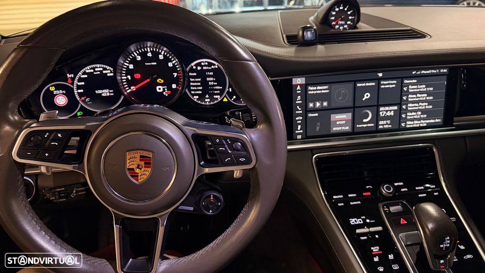 Porsche Panamera 4S - 10