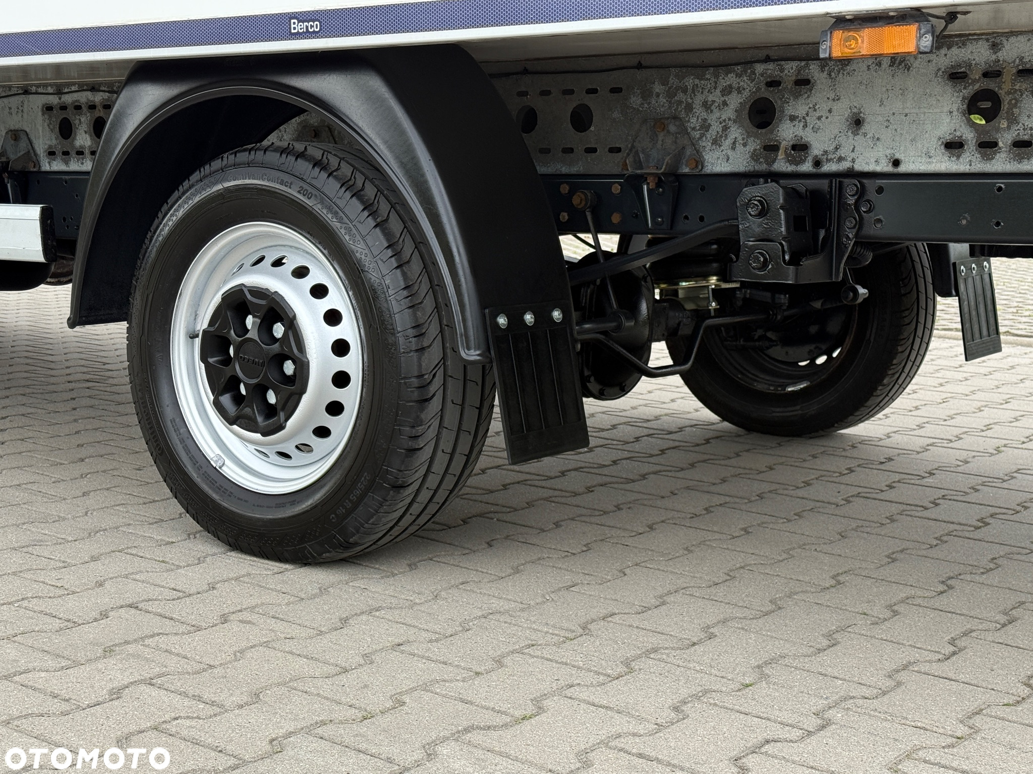 Iveco DAILY 35-160 160KM Hi Matic *Resor+Poduszka* 8 E.Palet Kontener * Izoterma +Winda 750KG BOGATA Opcja Wyposażenia!!! - 25
