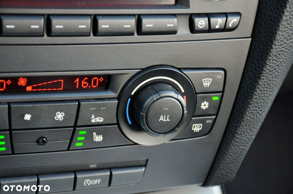 BMW Seria 3 - 32