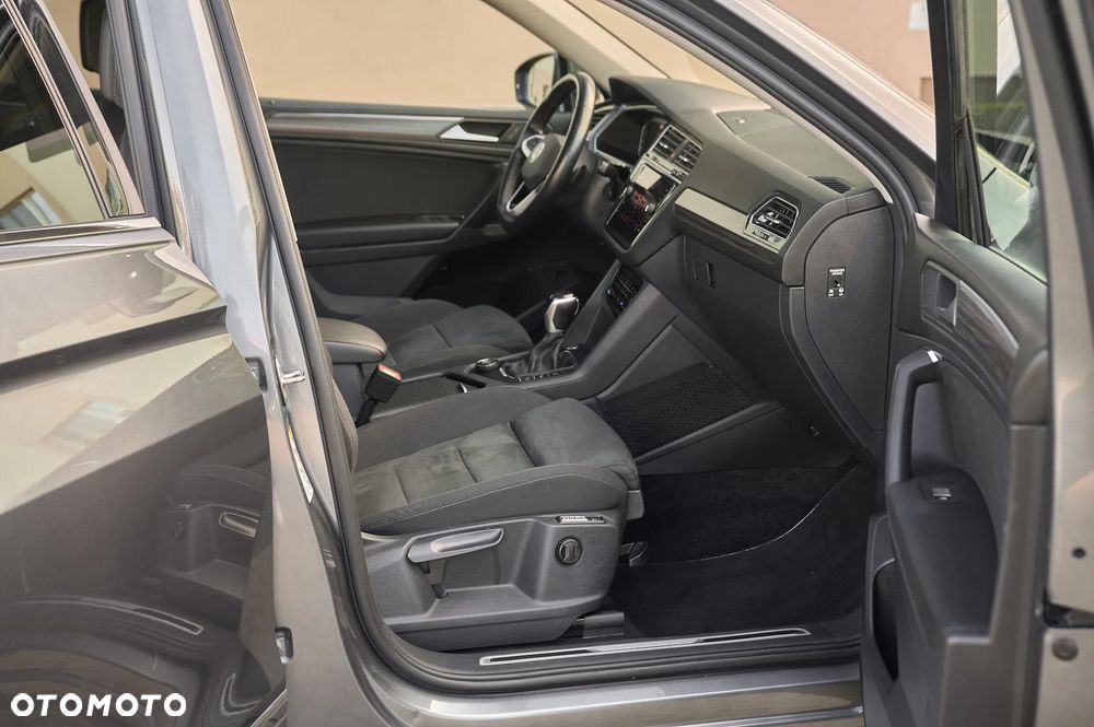 Volkswagen Tiguan 2.0 TSI 4Mot Elegance DSG - 25