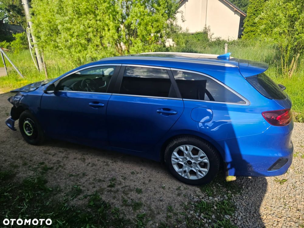 Kia Ceed - 4