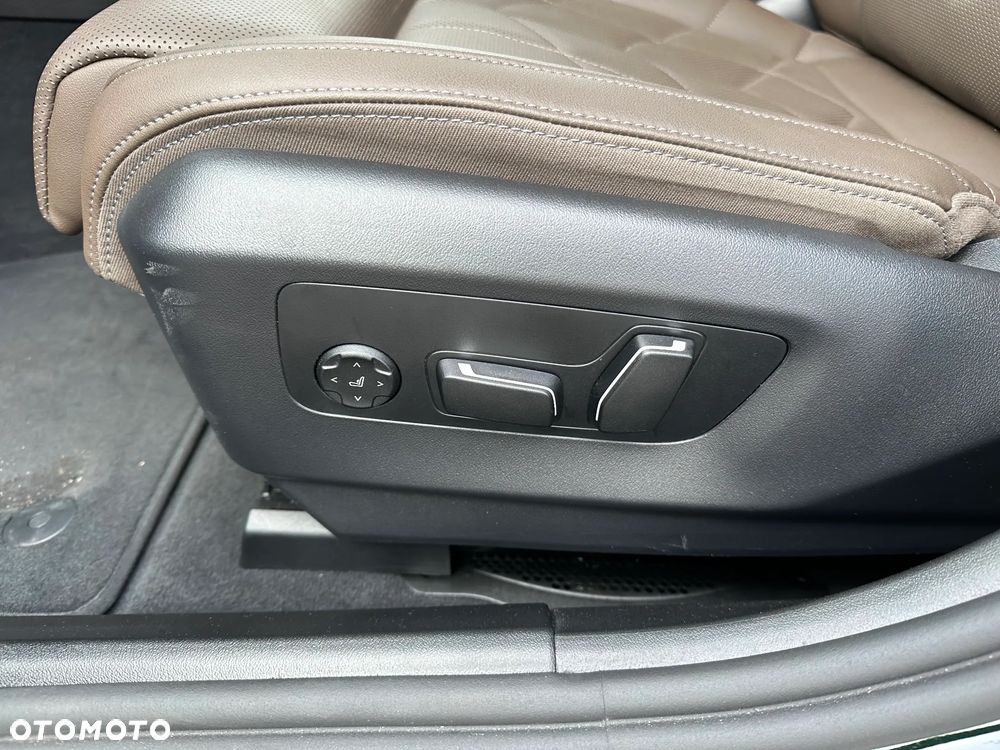 2026 BMW Seria 5, photograph 11