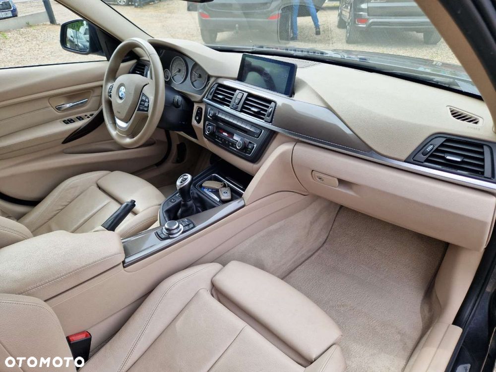 BMW Seria 3 318d Blue Performance Modern Line - 21