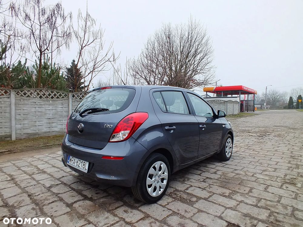 Hyundai i20 1.25 Comfort - 11