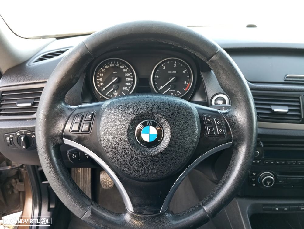 BMW X1 20 d sDrive - 26