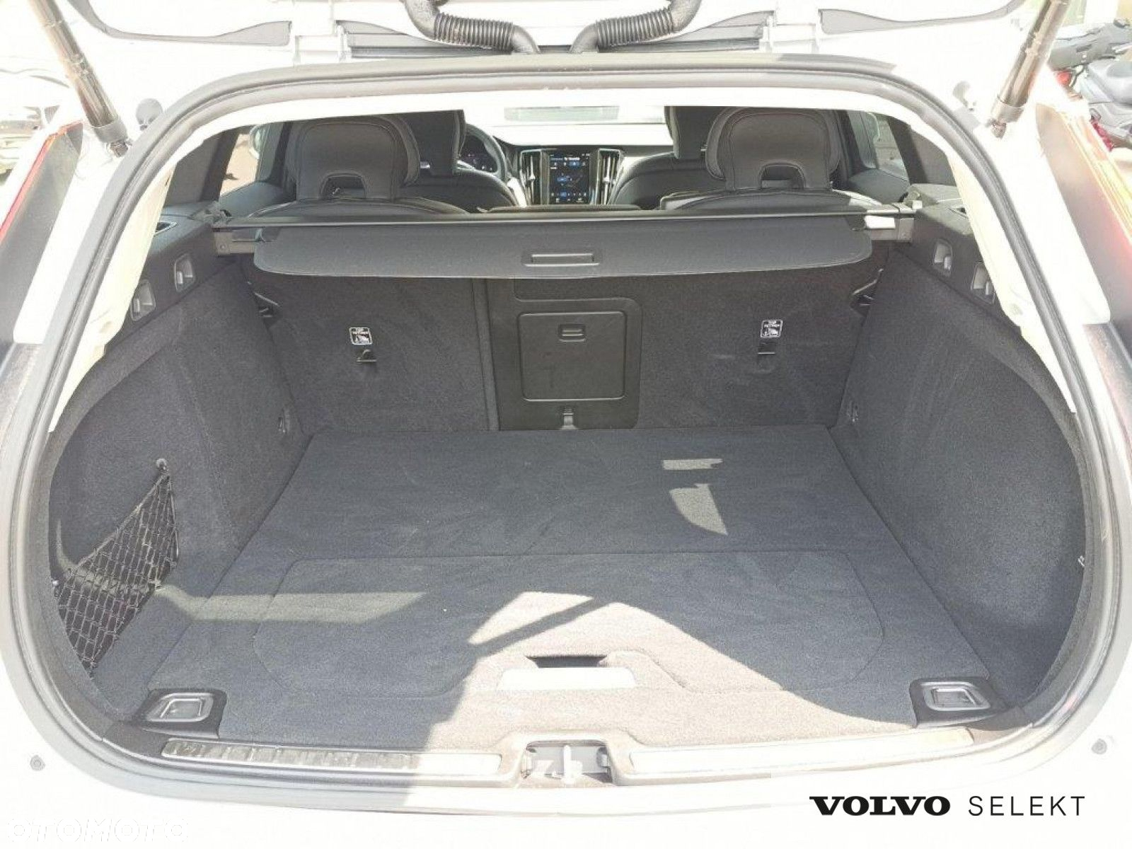 Volvo V60 Cross Country - 30