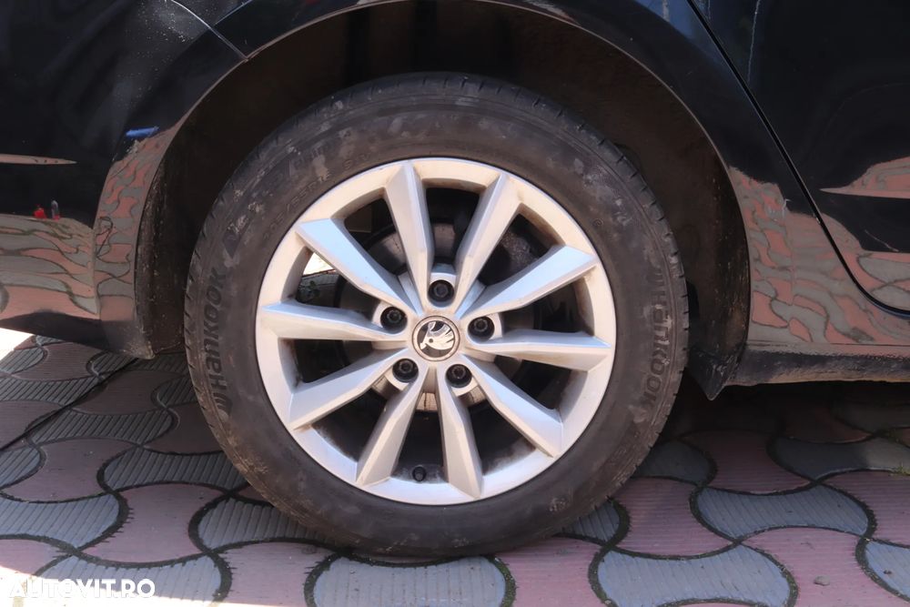 Skoda Octavia 2.0 TDI (Green tec) DSG Style - 10