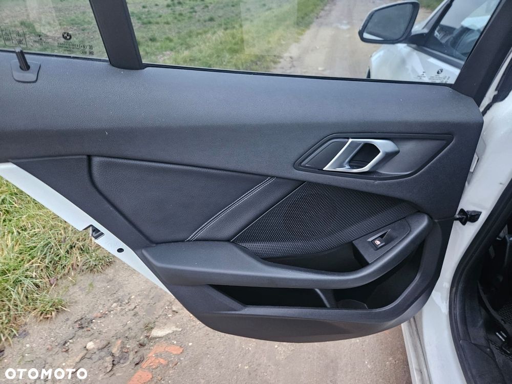 BMW Seria 1 118d - 12