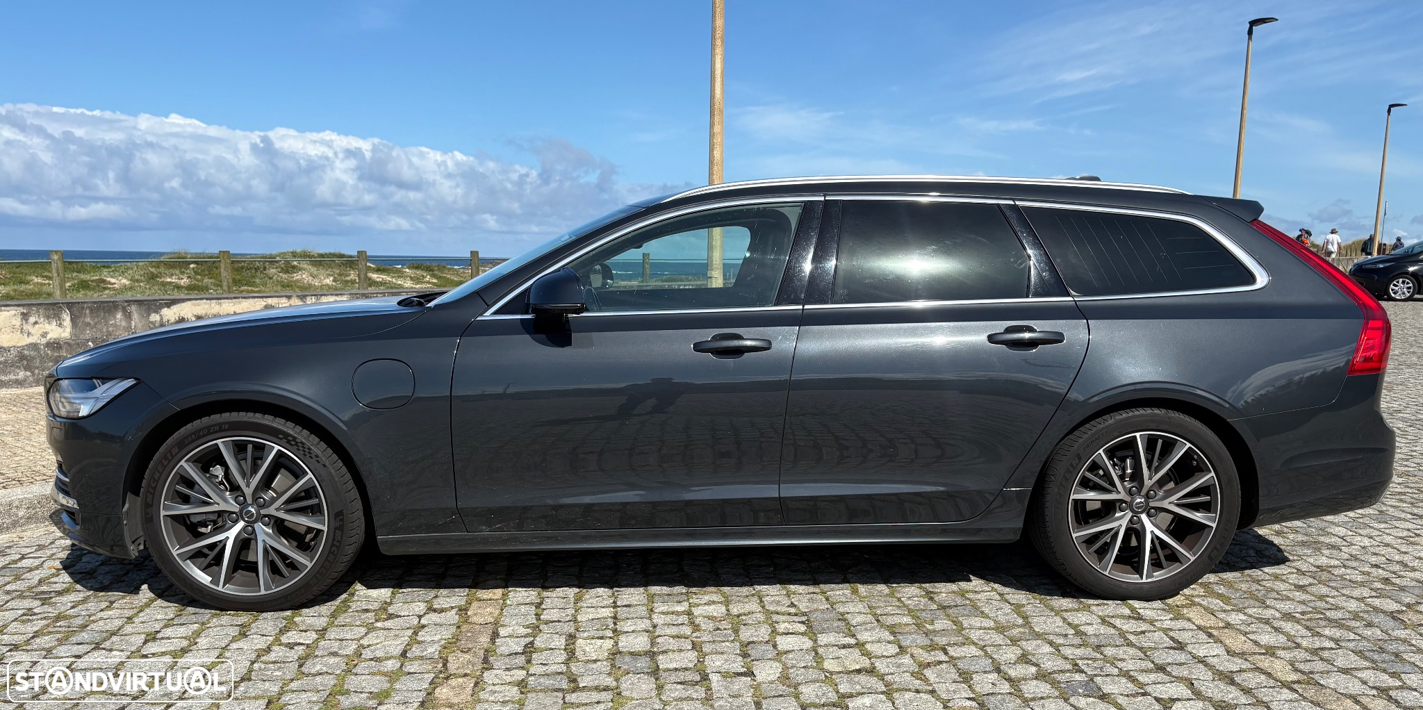 Volvo V90 2.0 T8 Momentum Plus AWD Geartronic - 7