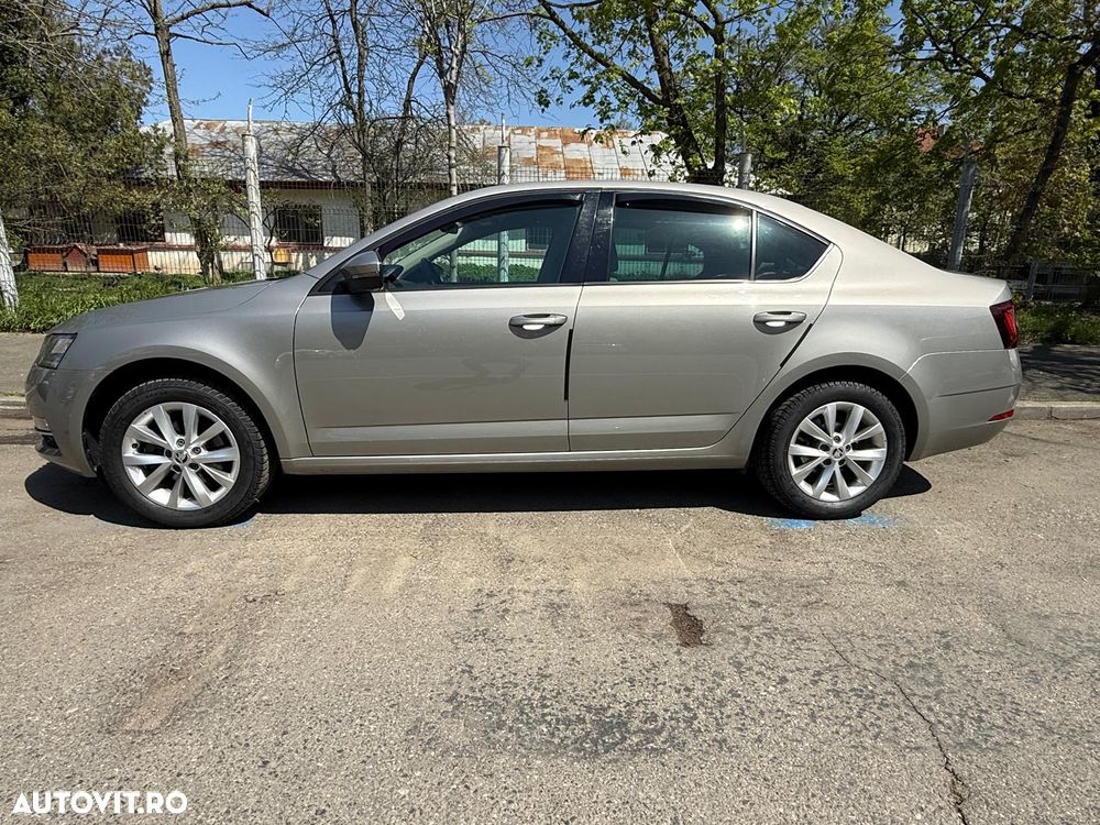 Skoda Octavia 1.6 TDI DSG Style - 7