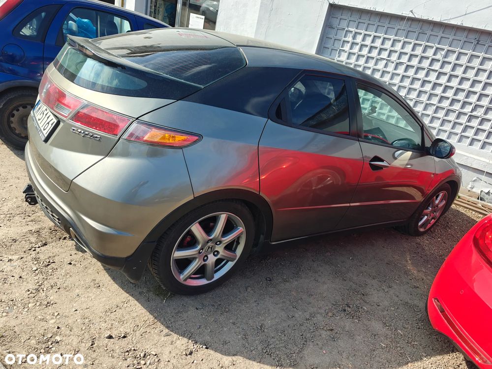 Honda Civic 1.8 Comfort - 5