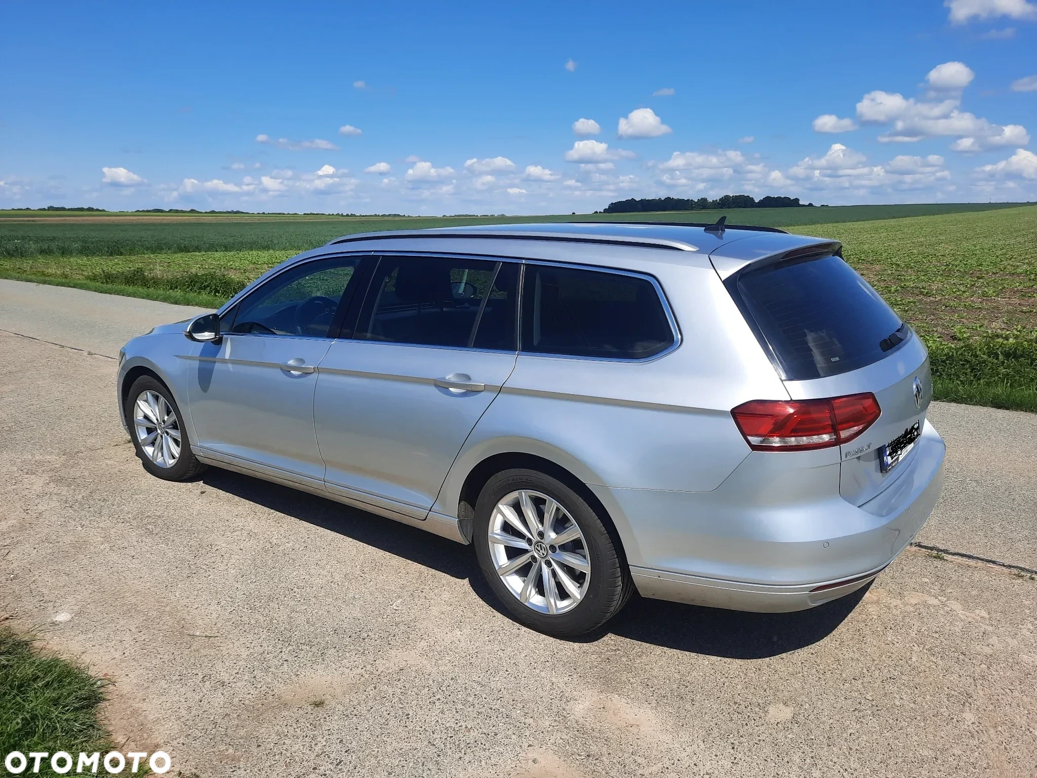 Volkswagen Passat Variant 2.0 TDI DSG (BlueMotion Technology) Comfortline - 2