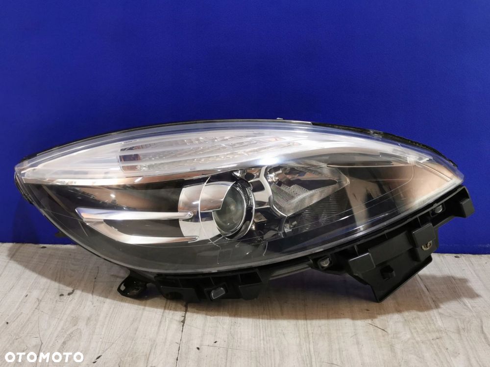 Renault Scenic III Lift 13/16 lampa reflektor przód prawa soczewka Anglik - 1
