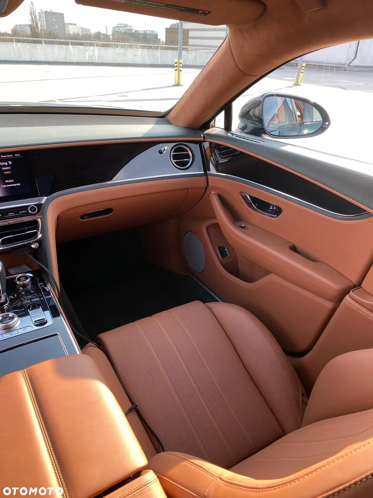 Bentley Flying Spur New V8 - 28