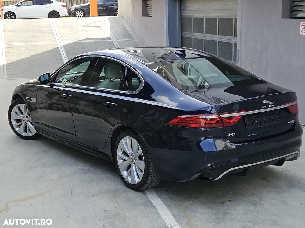 Jaguar XF D200 AWD R-Dynamic SE - 16